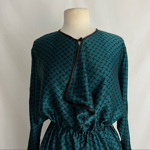 Janice Wainwright Vintage 1970s Teal Blue Black Print Cowl Neck Dolman Dress 8 - Picture 3 of 12